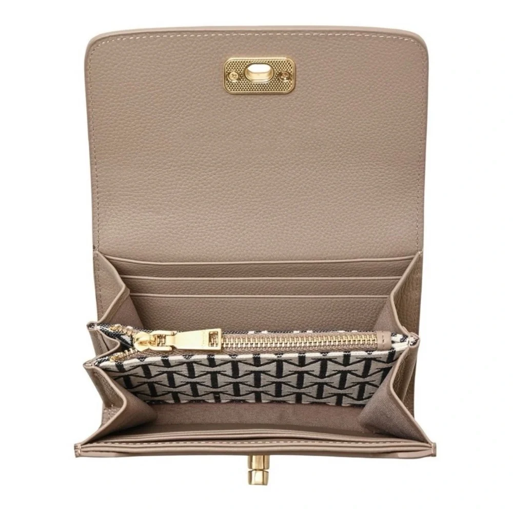NEW Moncrief London Winter Taupe Wallet with Tags and Gift Box